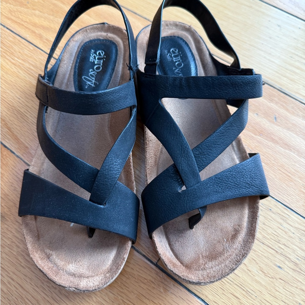Etrovia Black Women's Sandals